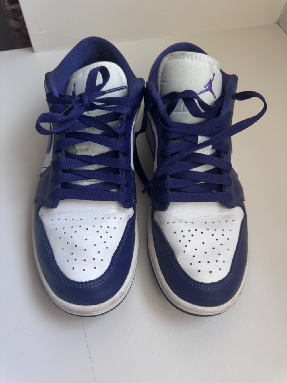 Nike Air Jordan One - Picture 3 of 4